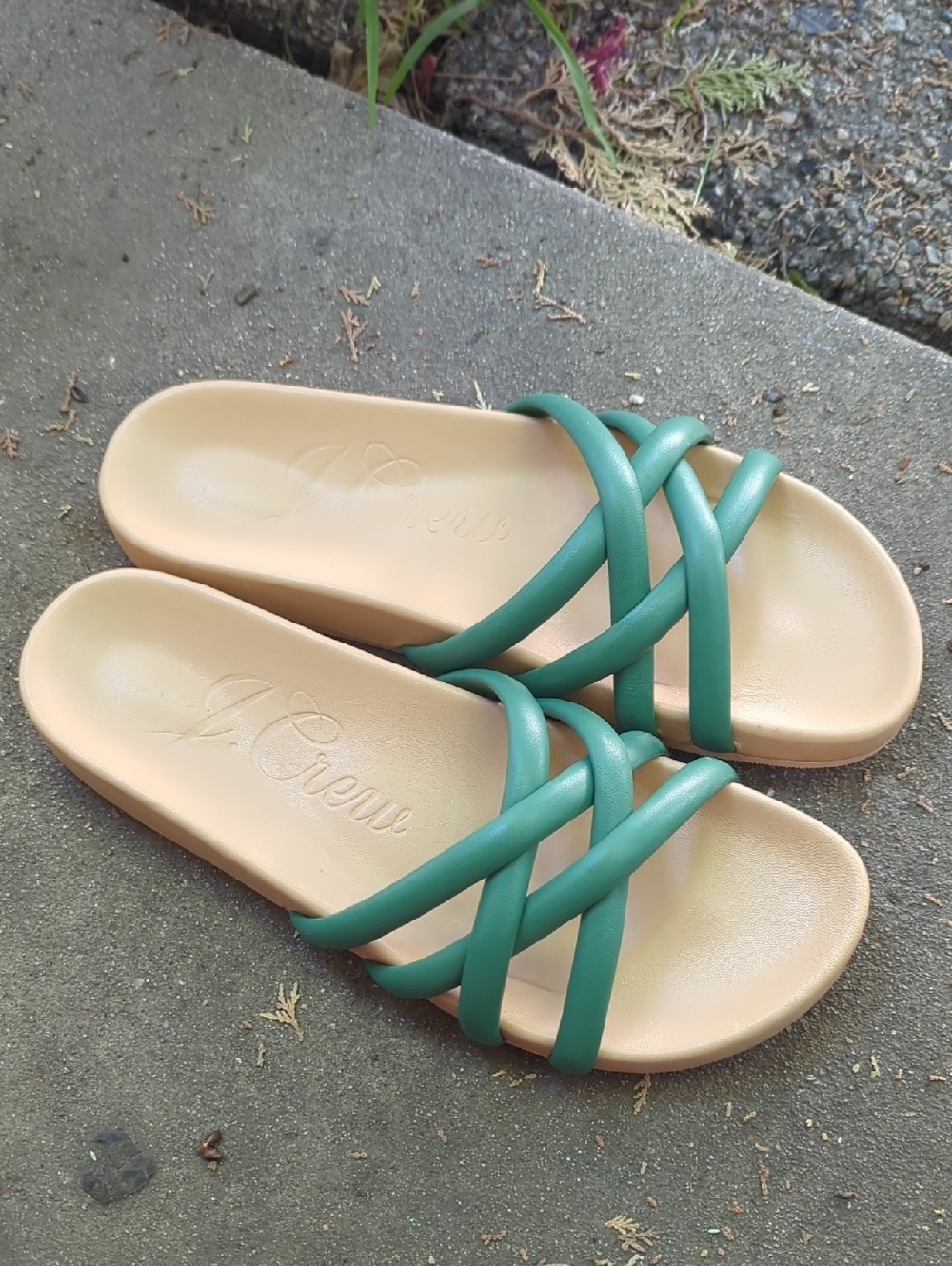 J. Crew Green Pacific Cushy Strap Sandals 10.5 narrow